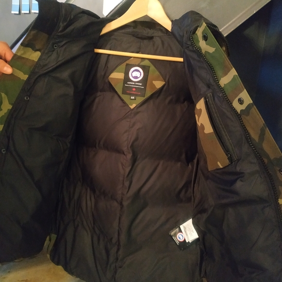 SOLD!!! Canada Goose Macmillan Parka Slim Fit - Picture 8 of 8